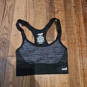 Avia Black and Gray Sports Bra Size Small Guc Adjustable Non-Padded Athletic